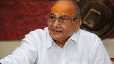 Divikegina director Tapasi... 'K. Vishwanath!