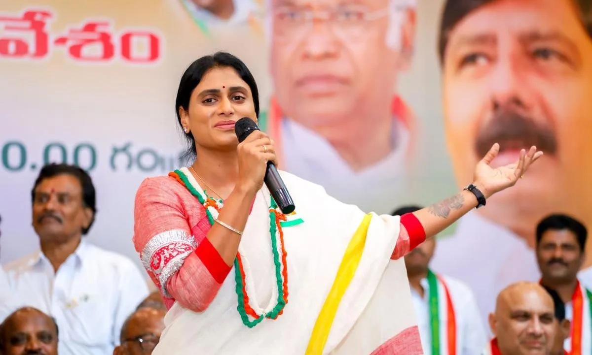 Sharmila Hits Out At Brother Jagan For Fielding Uncle's 'killer’ In ...