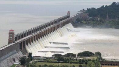 Andhra minister, experts visit Tungabhadra dam for Water Resources