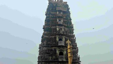 Is the 11-story royal tower... an architectural treasure owned by this temple?