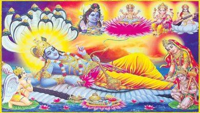 The significance of the Vaikuntha Ekadashi Uttaradwara Darshanam is what?