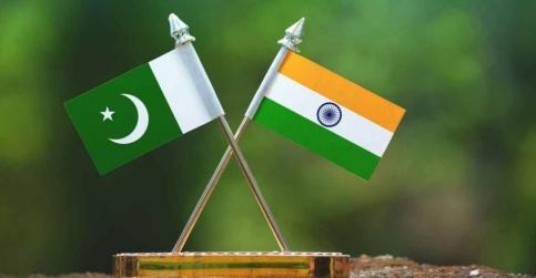 If a war breaks out between India and Pakistan, who would win?
