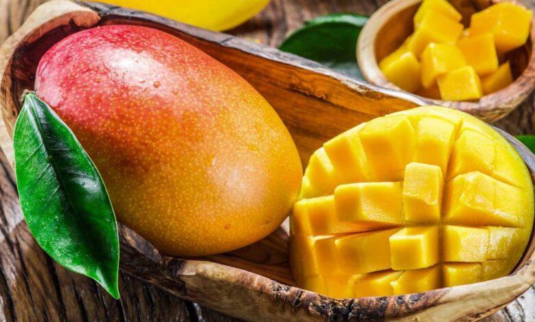 In summer, mangoes offer many health benefits.