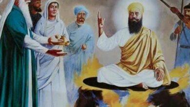The atrocity of Mughal Emperor Jahangir. The sacrifice of Guru Arjun Dev
