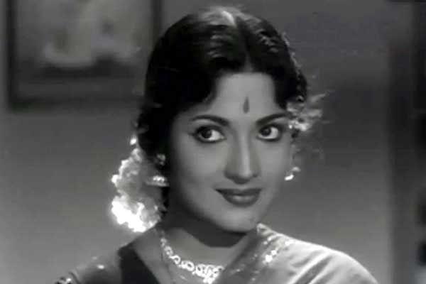 An actress who endured criticism and continued in the film industry for two decades with praise — Devika.