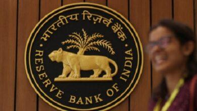 RBI issues new guidelines for pledging gold and silver items!