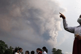 Volcanic ash cloud to clear India
