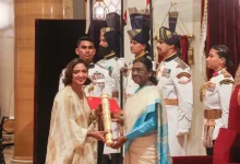 Harmanpreet Kaur receives Padma Shri from President Droupadi Murmu