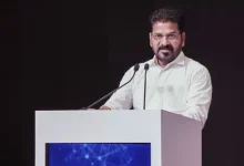 Telangana CM discusses Tummidihatti Barrage Construction with Maharashtra