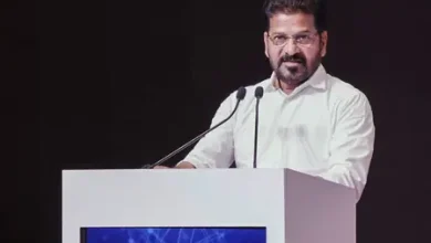 Telangana CM discusses Tummidihatti Barrage Construction with Maharashtra