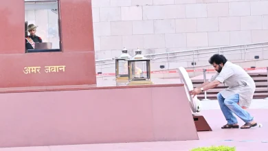 Pawan Kalyan visits National War Memorial, pays tributes
