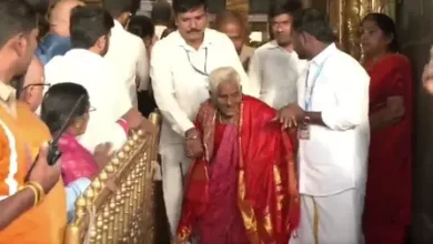 116-year-old devotee Navaneethamma receives VIP darshan at Tirumala after trekking Alipiri footpath.