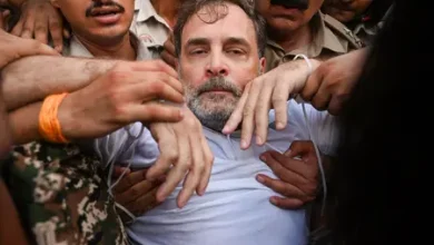 Rahul Gandhi detained, Priyanka and Akhilesh Yadav removed from protest site