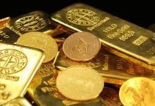 Should you buy gold or wait? Here’s the real calculation.