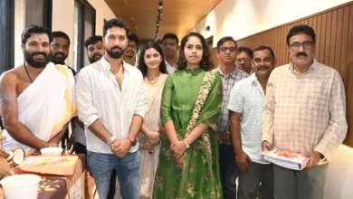 Chiranjeevi during the Kaaka movie production and dubbing phase