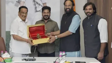 Telangana CM Revanth Reddy discusses Tummidihatti barrage approval with C.R. Patil