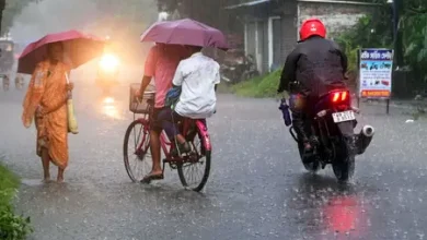Cyclone Arnab forecast to approach the Andhra Pradesh coast as West Bengal prepares for rain.