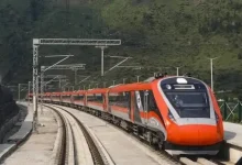 Vande Bharat Express crossing Chenab Bridge at 100 kmph on Katra-Banihal section