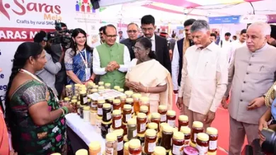 President Droupadi Murmu interacting with rural women entrepreneurs at the National SARAS Mela in Vijayawada